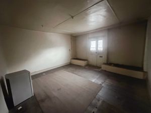 Shop front- click for photo gallery